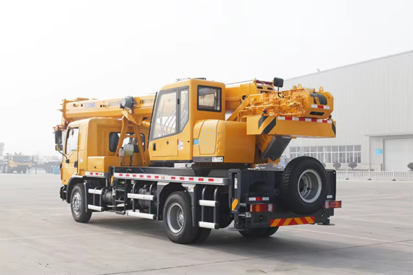 XCMG Truck Crane XCT12 - Image 4